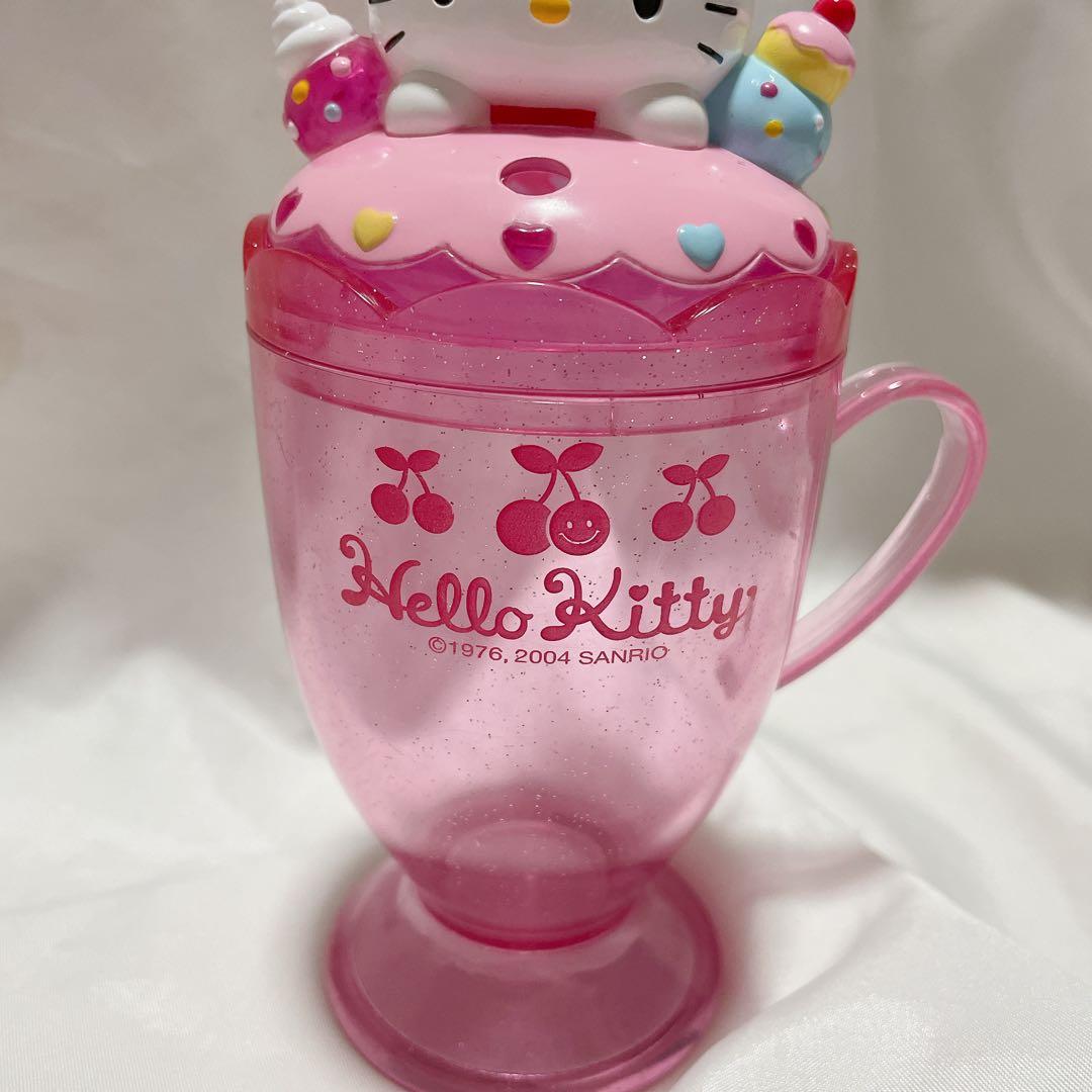 Hello Kitty コップ マスコット付き 2004ストローマグ