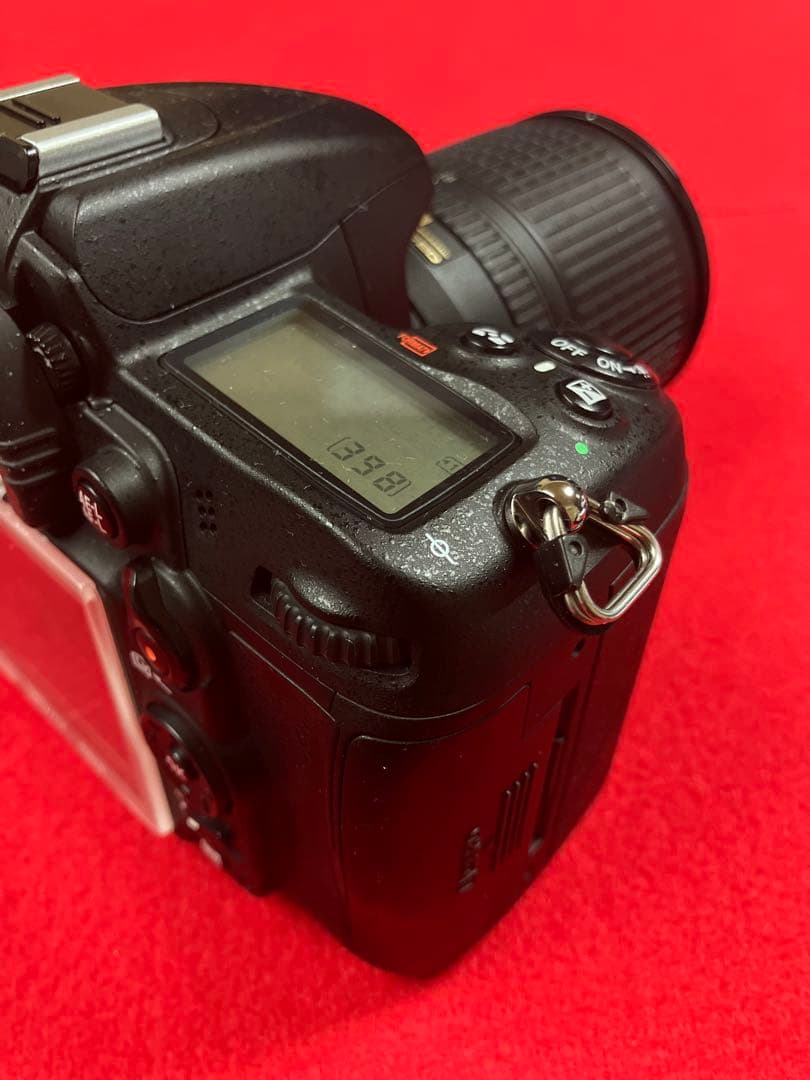 衝撃　決算最終値下げ！　これが極上品　 Ｄ7000 18-135mm ズ-ム付き