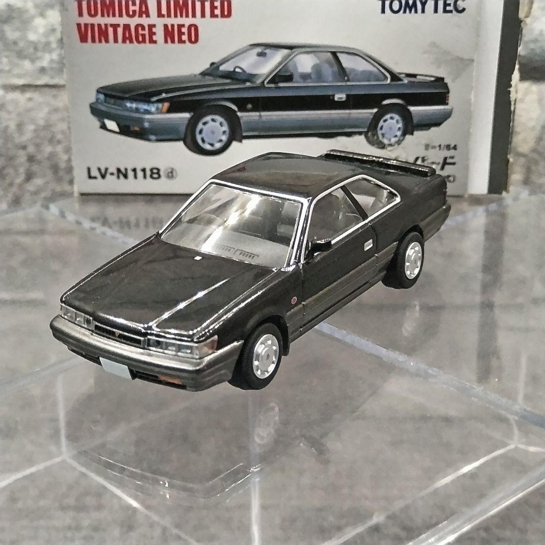 ニッサン　レパード　2.0XS-Ⅱ　グランドセレクション　　トミカ
