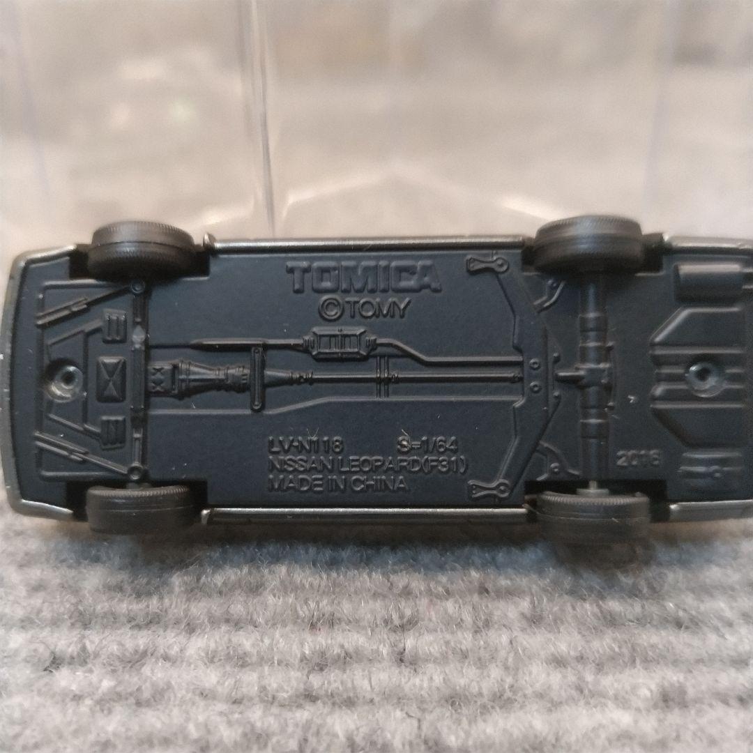 ニッサン　レパード　2.0XS-Ⅱ　グランドセレクション　　トミカ