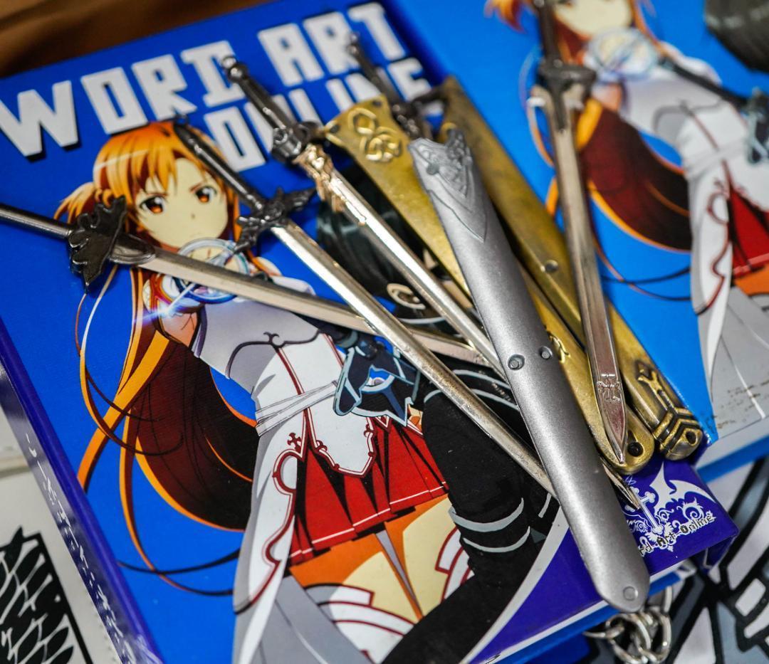 キーホルダーセット　ソードアートオンライン SAO 刀 リボン袋付【残3のみ】