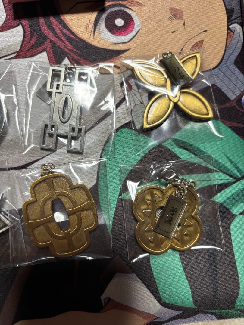 鬼滅　鐔チャームコレクション　8点セット