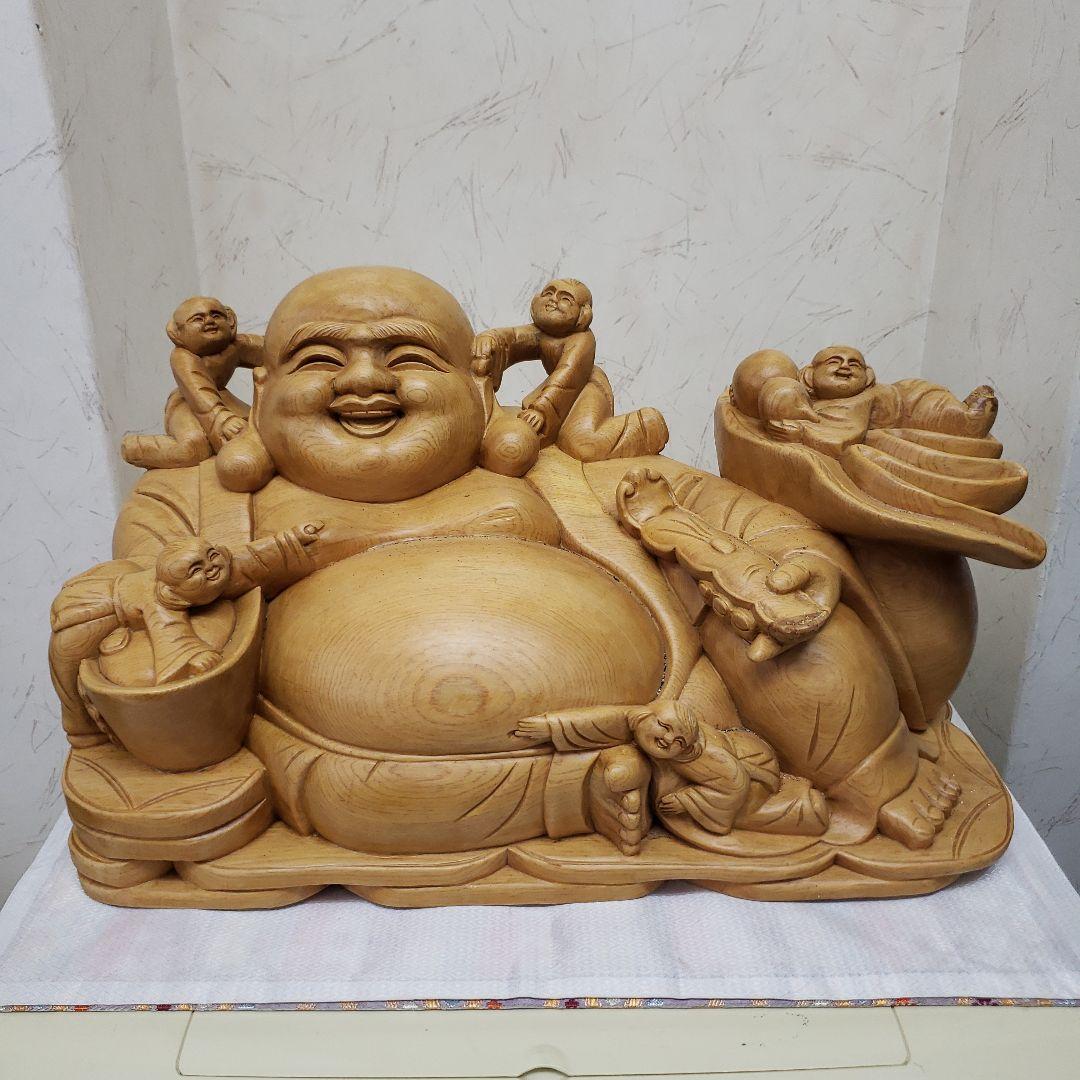 蔵出し特価布袋さん１木造り製 子供たち付き 大きめ