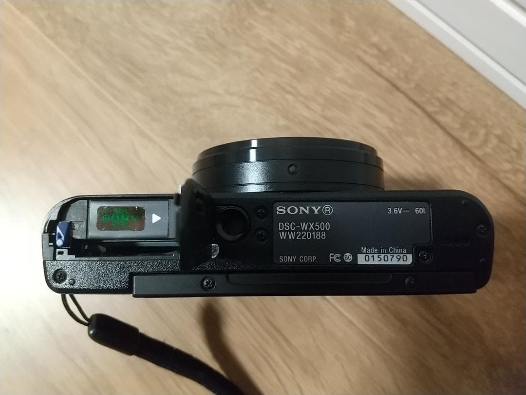再々値下げ！　SONY　Cyber-shot　DSC-WX500　デジタルカメラ