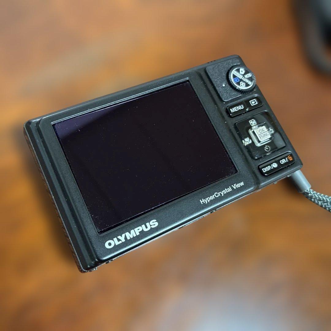 OLYMPUS μ-9000 デジタルカメラ 光学ズーム10倍、MicroSD