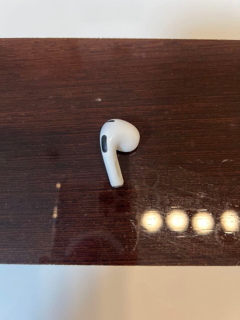 AirPods第3世代　ホワイト 充電ケース付き