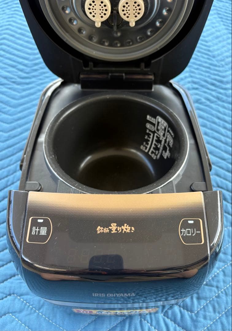 【けーた】アイリスオーヤマ　圧力IH炊飯器 KRC-PC30-B【63】