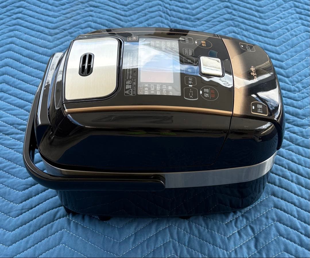 【けーた】アイリスオーヤマ　圧力IH炊飯器 KRC-PC30-B【63】