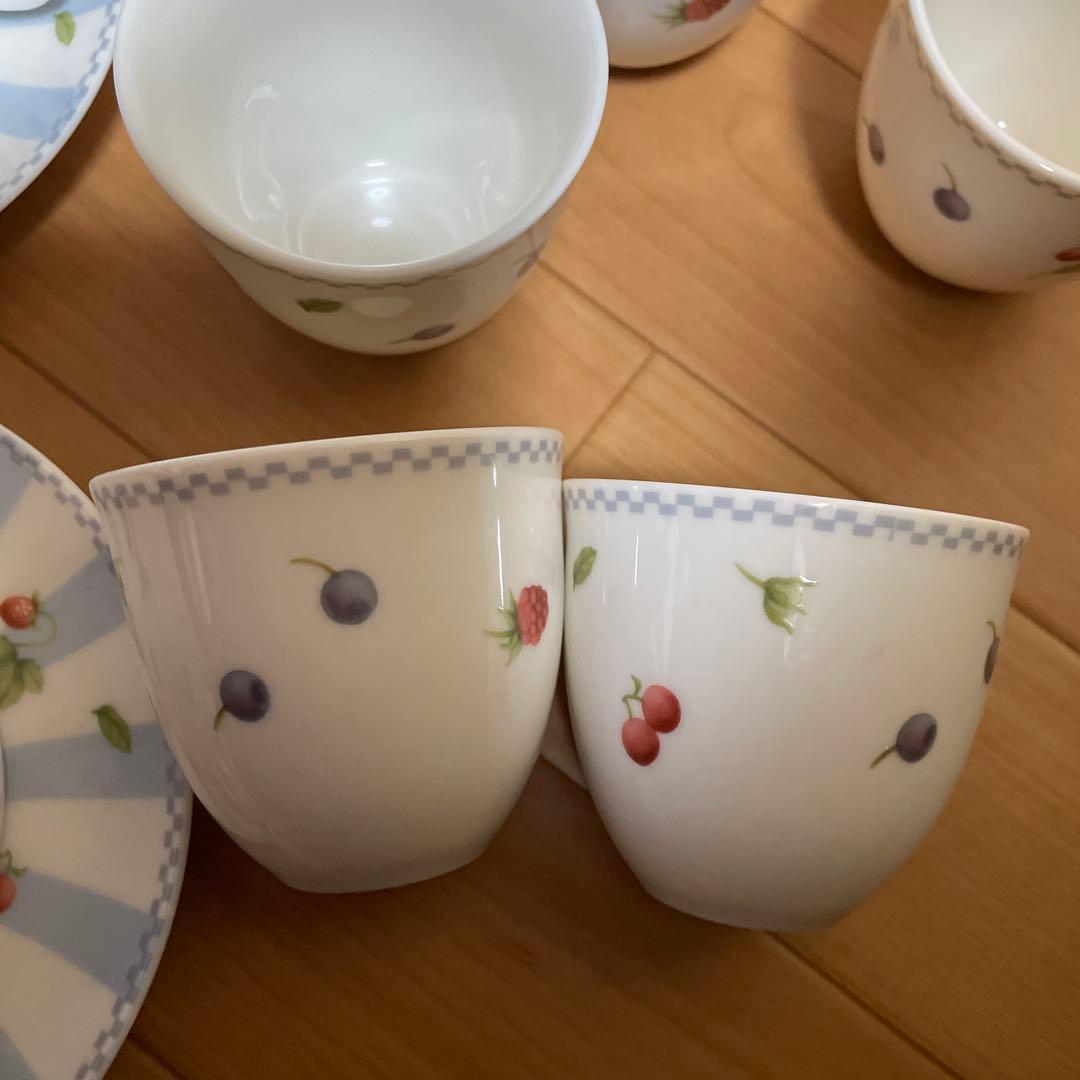 ナルミ　さくらんぼストロベリーガーデン　カップ＆ソーサー　ポット付茶器　16点