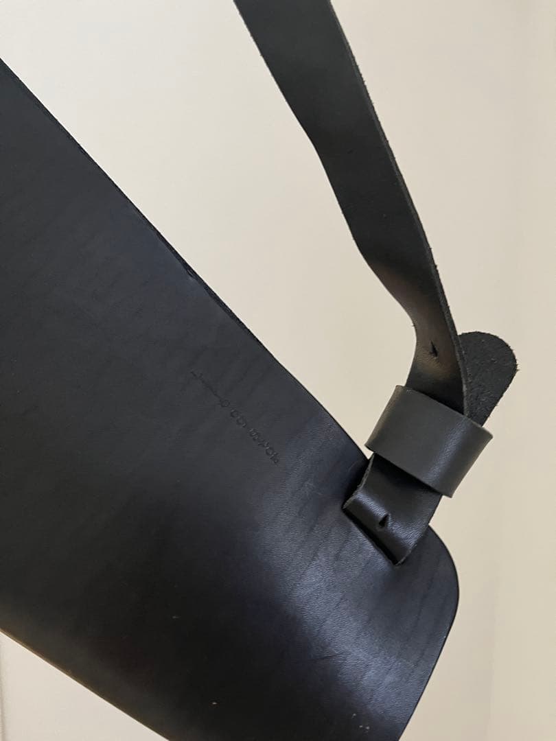 Lille og Stor blomst Lブラックレザー フラワーバッグ