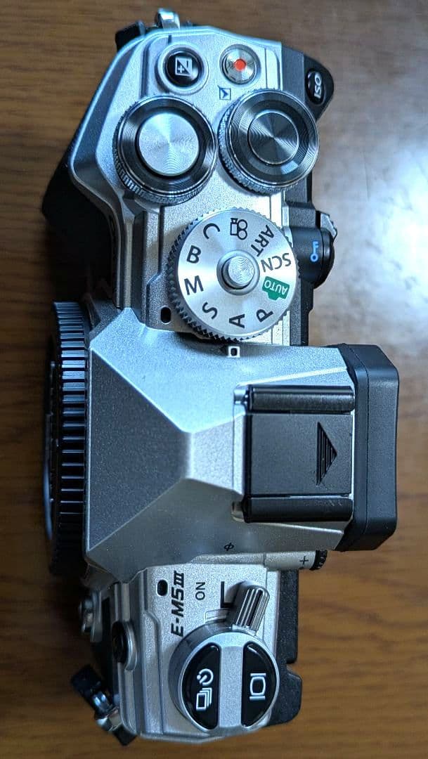 OLYMPUS OM-D E-M5 MarkⅢ ミラーレス一眼 本体のみ