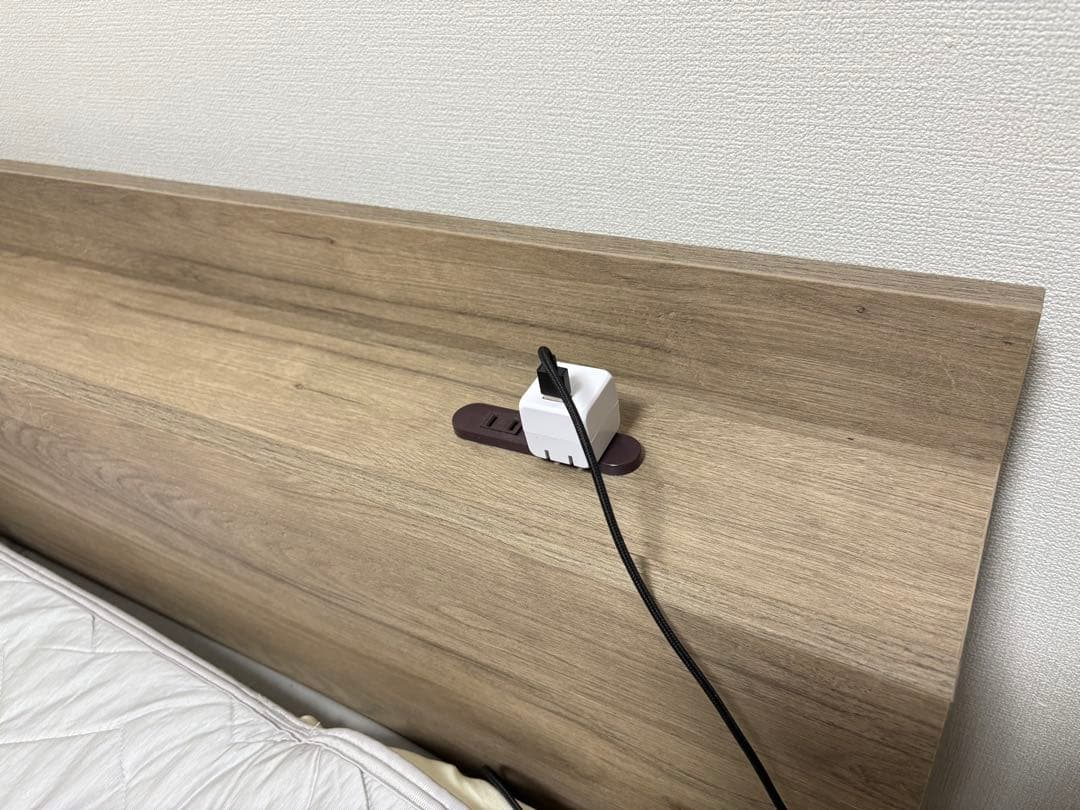 【愛知県岡崎市引取り可能な方】RASIKラシクSerest ダブルベッドフレーム