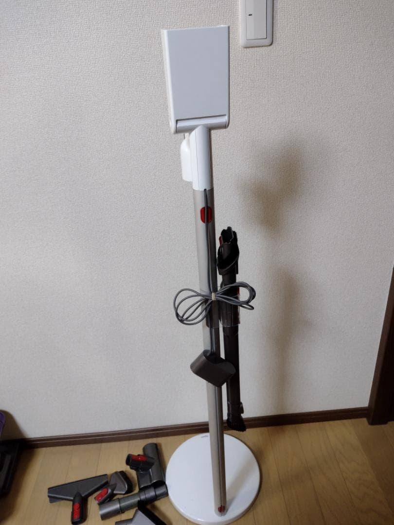 専用ダイソン★コードレス掃除機★V11★ＳV15★バッテリー新品と同等★1