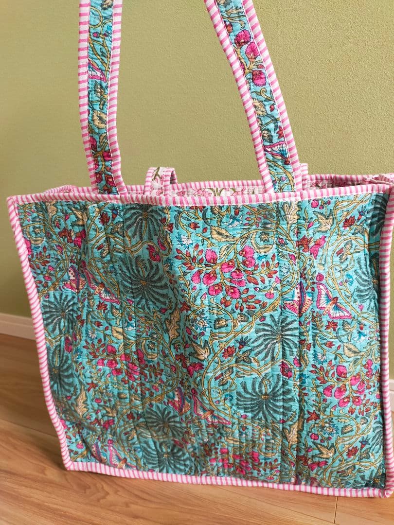 インド直輸入　ブロックプリント　花柄フリル付きリバーシブルトートバッグ