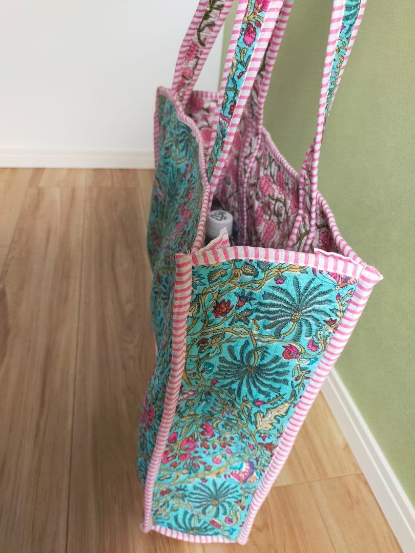 インド直輸入　ブロックプリント　花柄フリル付きリバーシブルトートバッグ