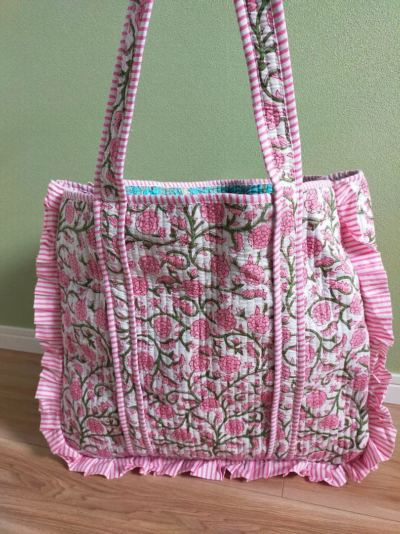 インド直輸入　ブロックプリント　花柄フリル付きリバーシブルトートバッグ