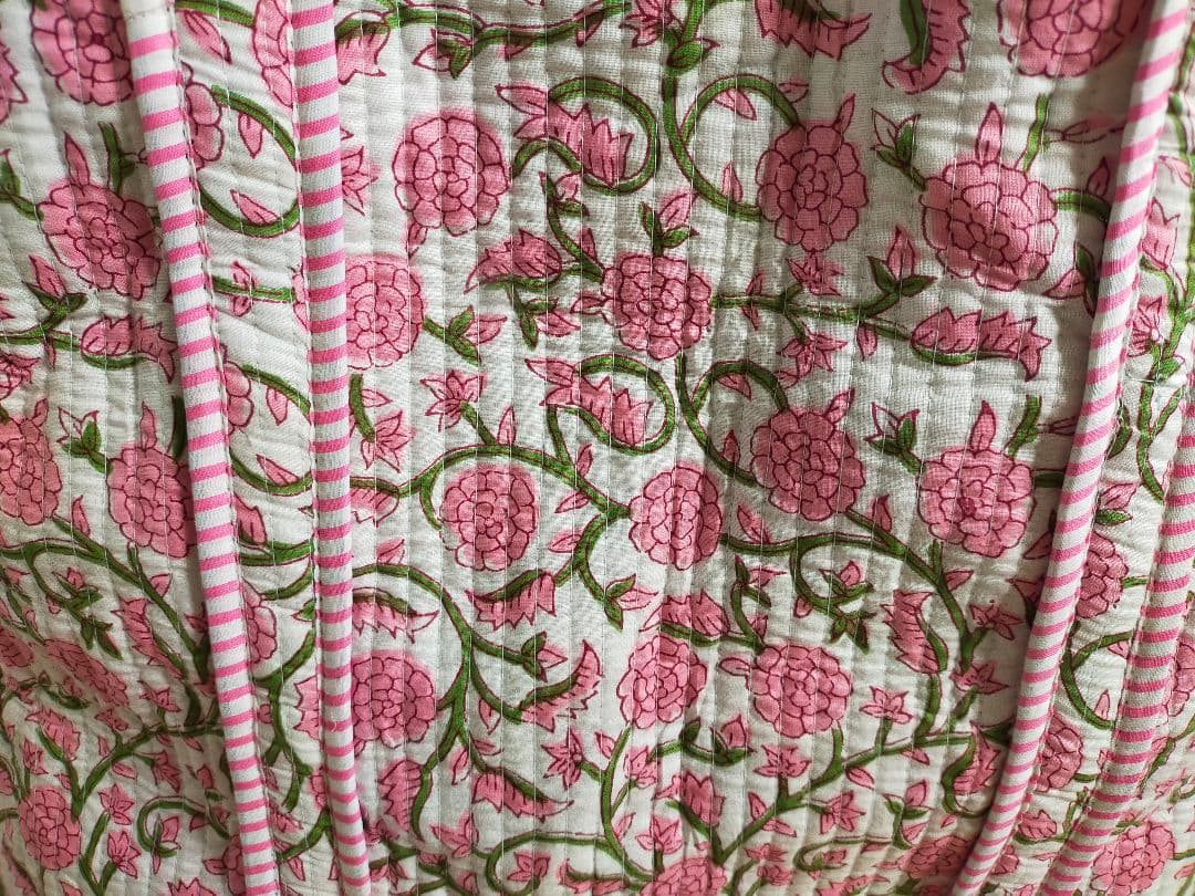 インド直輸入　ブロックプリント　花柄フリル付きリバーシブルトートバッグ