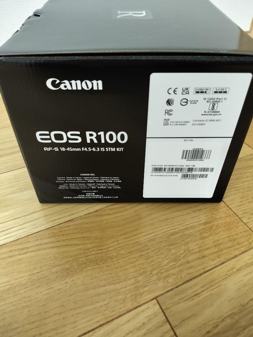 キャノン　canon EOS R100