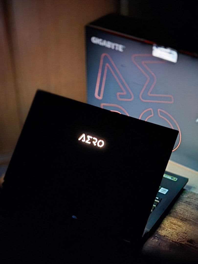 ベ*ラ様 GIGABYTE AERO 17 UHD i7-10875H RTX2