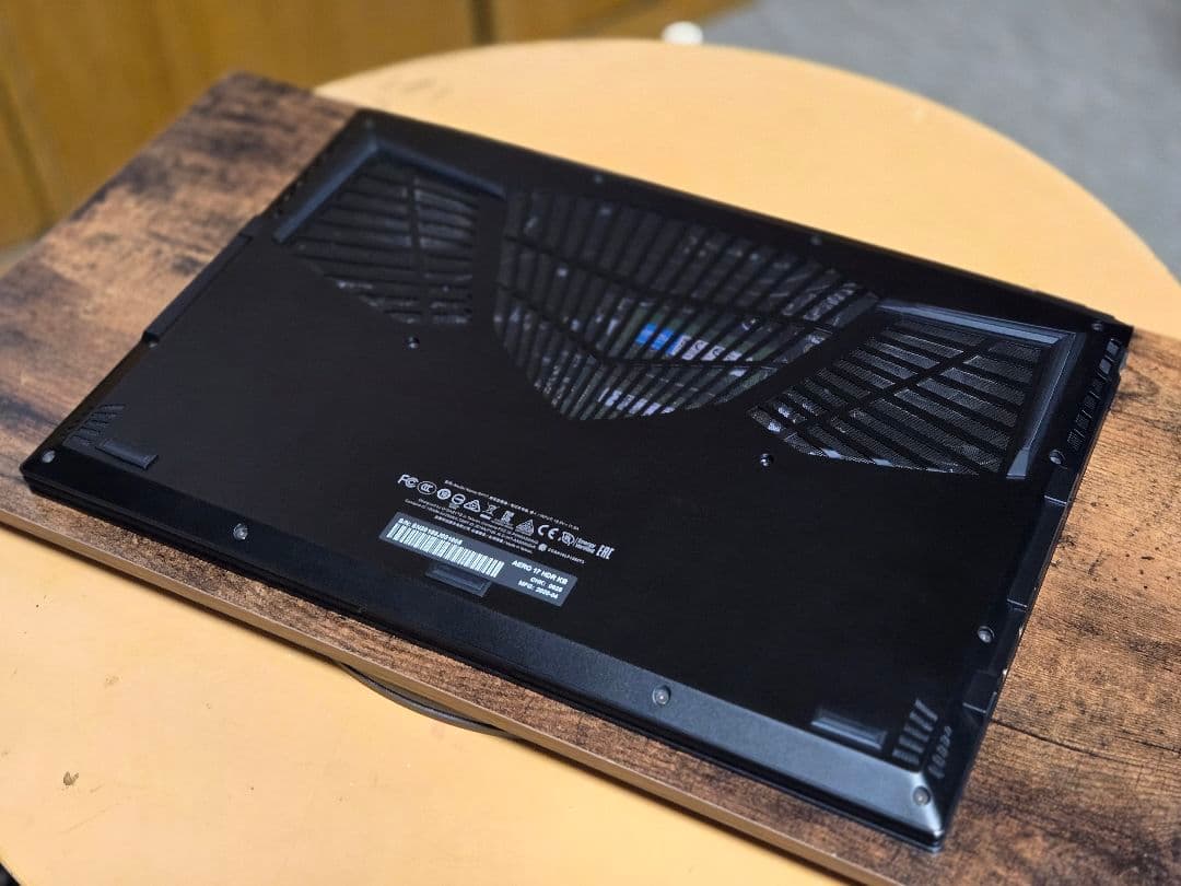 ベ*ラ様 GIGABYTE AERO 17 UHD i7-10875H RTX2