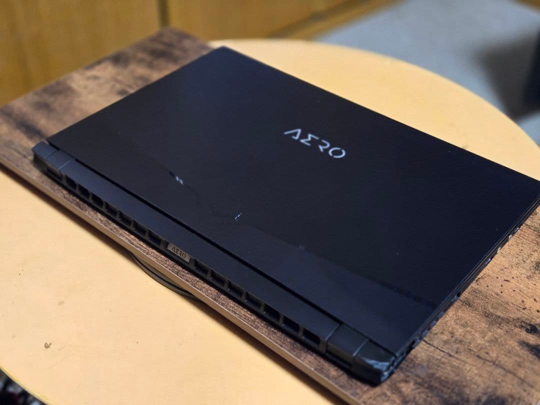 ベ*ラ様 GIGABYTE AERO 17 UHD i7-10875H RTX2