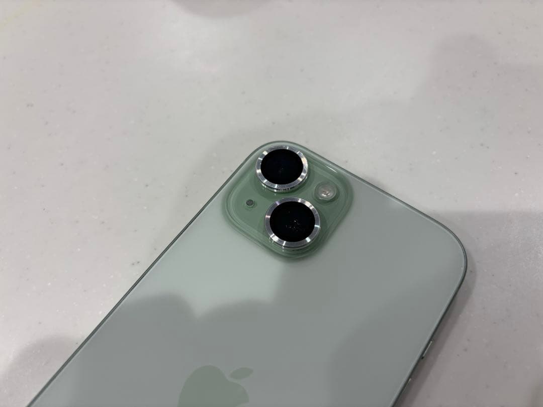 ぴんちゃま専用　iPhone15 グリーン　128GB