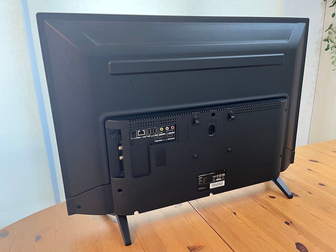 マクスゼン　液晶テレビ32型　J32SK03 黒2本足スタンド