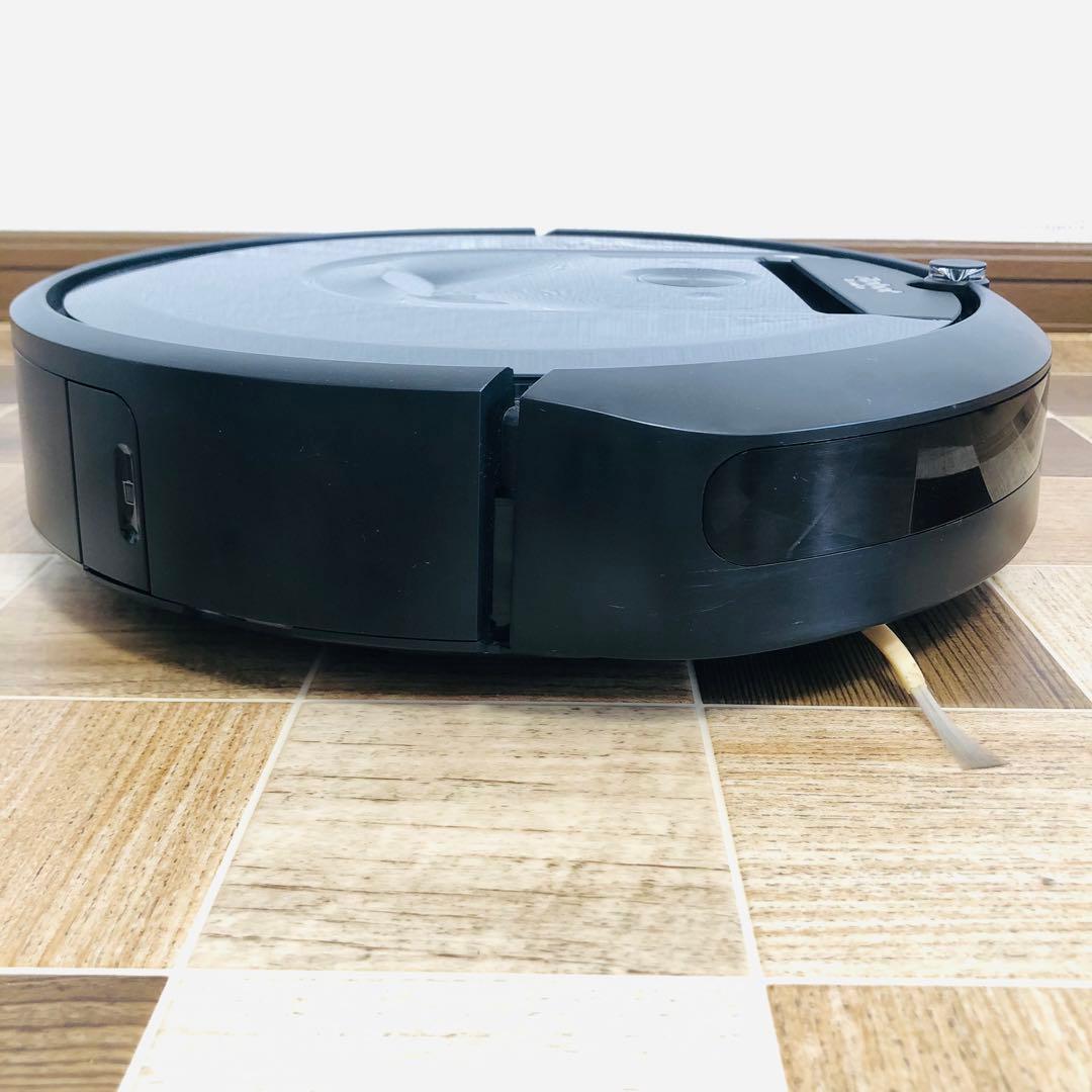 【美品】iRobot Roomba i7+ ルンバ 自動ゴミ収集機付き