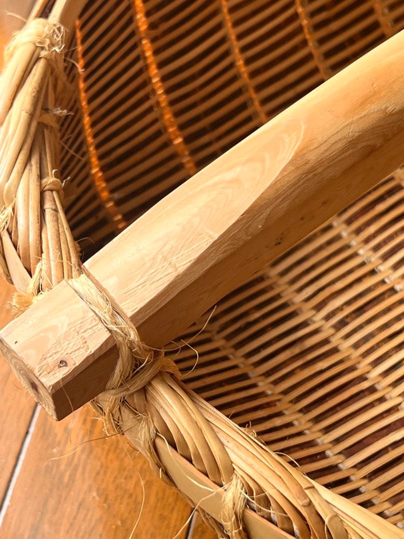 【新品・未使用】東北の伝統工芸 肥料振りかご 桜皮編み 特大サイズ　希少