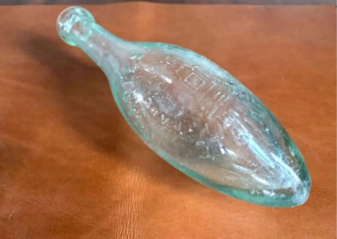 イギリス アンティーク ガラスボトル 一輪挿し Charles Ashby’s