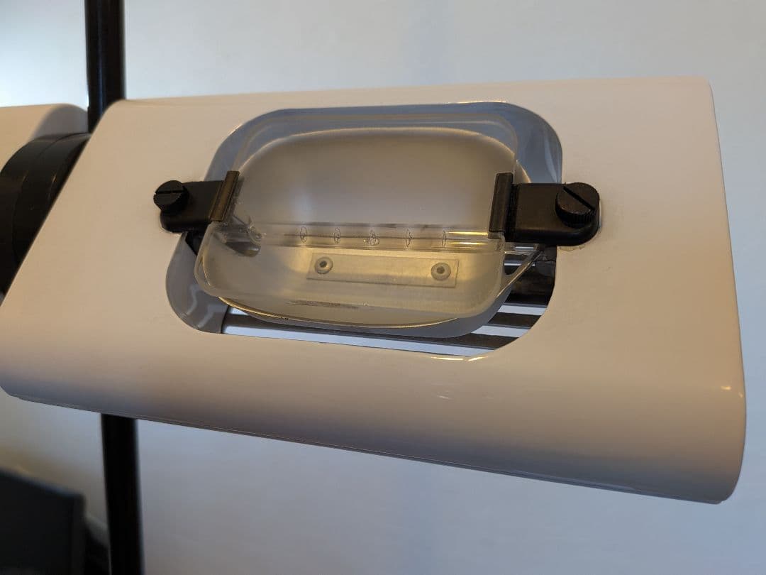 Artemide(アルテミデ)社　ATON TERRA(アトンテラ)フロアランプ