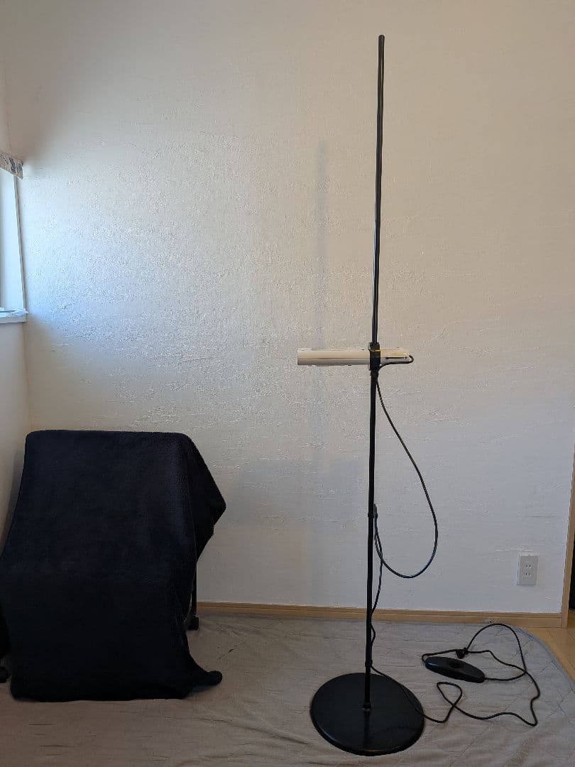 Artemide(アルテミデ)社　ATON TERRA(アトンテラ)フロアランプ