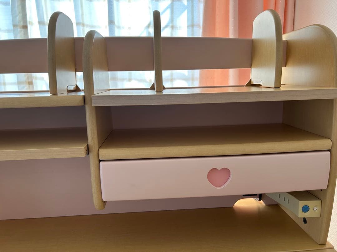 hal.mama 　ITOKI 木製学習机 ベージュ ピンク