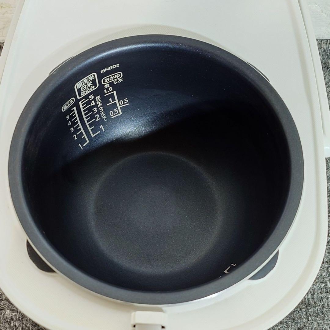 アイリスオーヤマ 炊飯器 ERC-IE50-W 5.5合 2023年製 C136