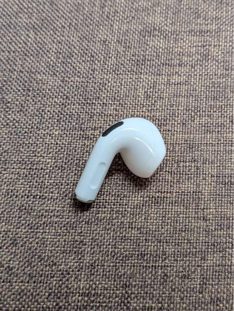 Apple AirPods 4世代 片耳 R 片方 右耳 735