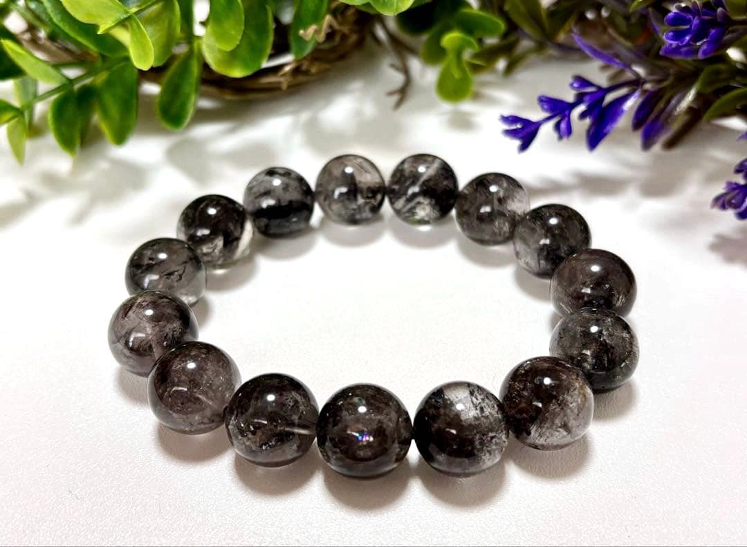 最高品質　光を纏いし神の聖石　ガネッシュヒマール産　虹のブラックエレスチャル