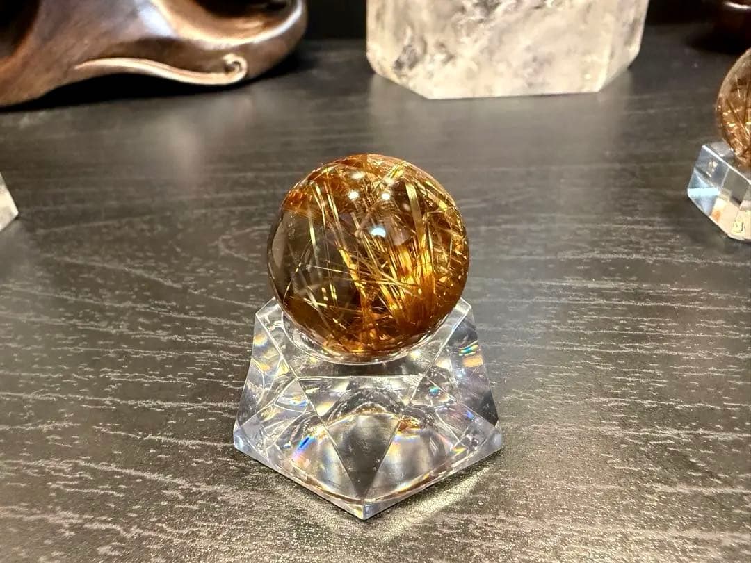 【極上】ゴールドタイチンルチル スフィア 27.3㎜ 丸玉