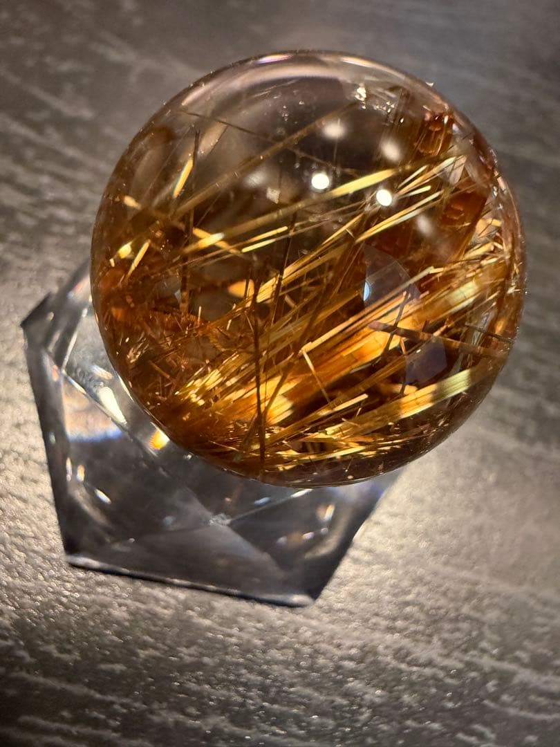 【極上】ゴールドタイチンルチル スフィア 27.3㎜ 丸玉