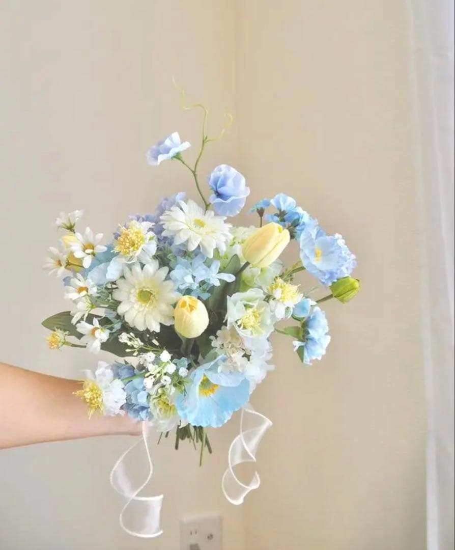 青と白の造花ブーケ　高品質造花のブーケ