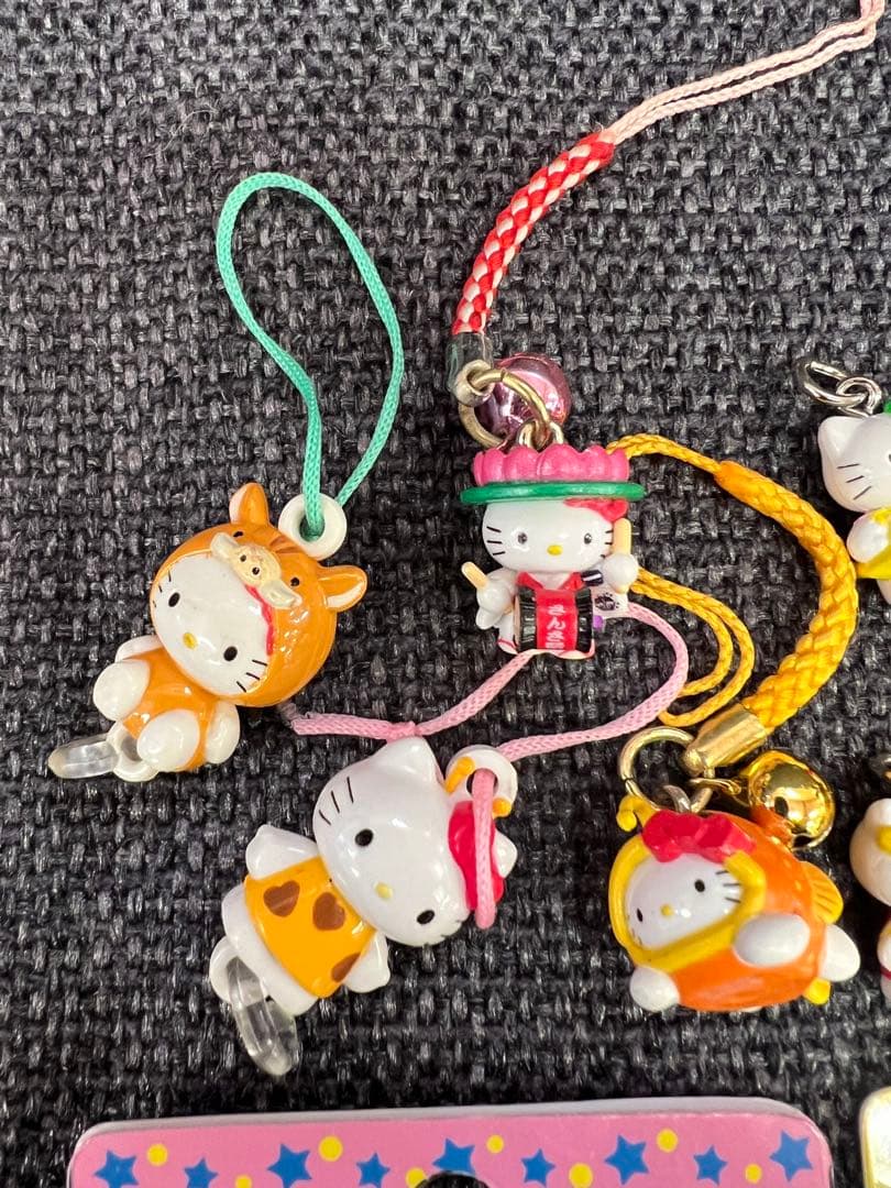 北海道限定 ハローキティ 根付ストラップ＆チャームセット 10点まとめ売り