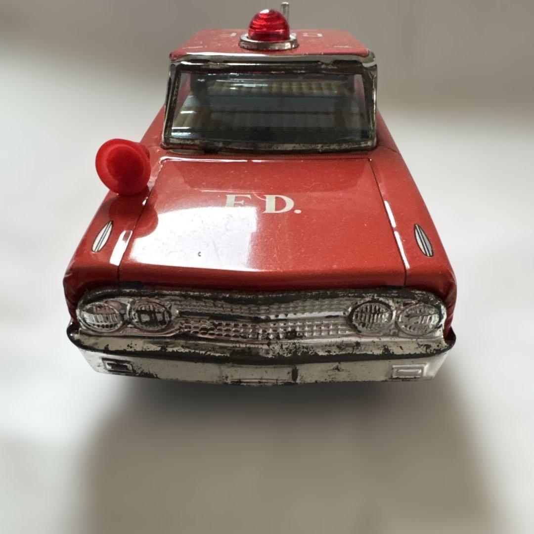 【年代物】DAIYA製　FIRE CHIEF CAR ブリキ製