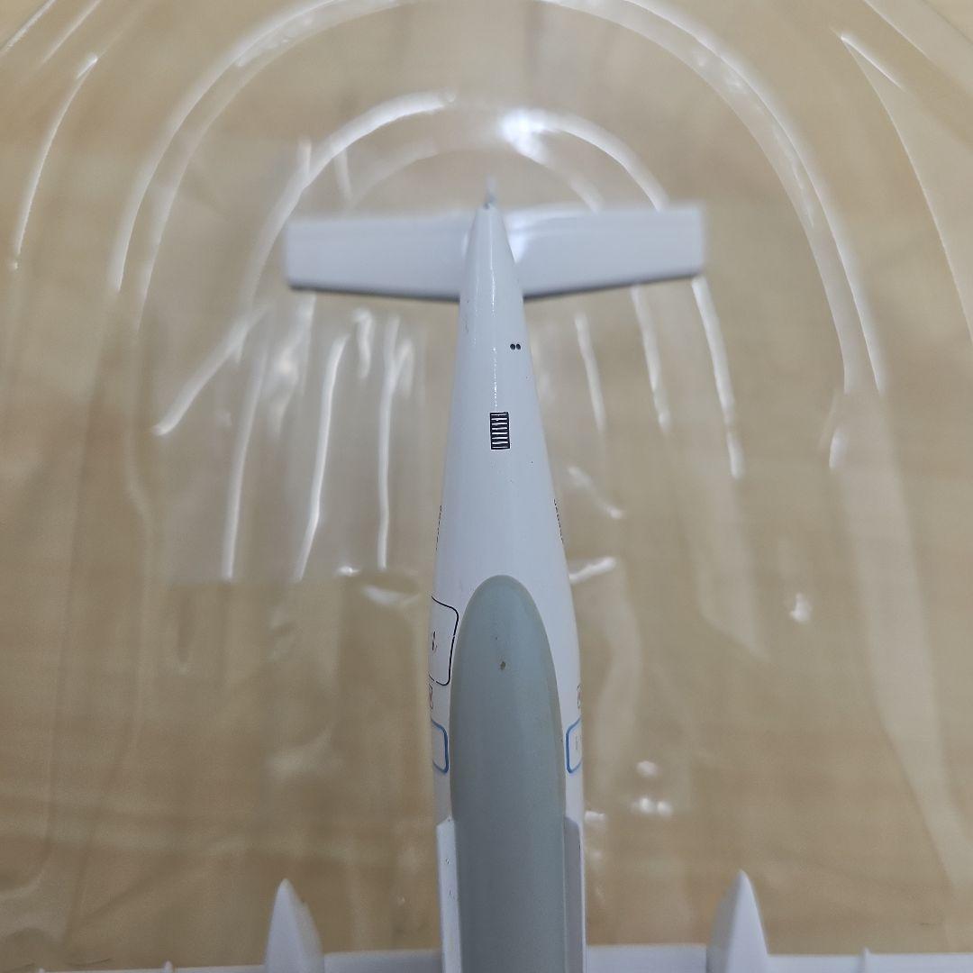 全日空商事 1/200 ANA DHC-8-400 DH28008