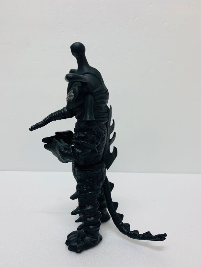 CCP✕Dive 500個限定　ヒッポリト星人 ブラックver.