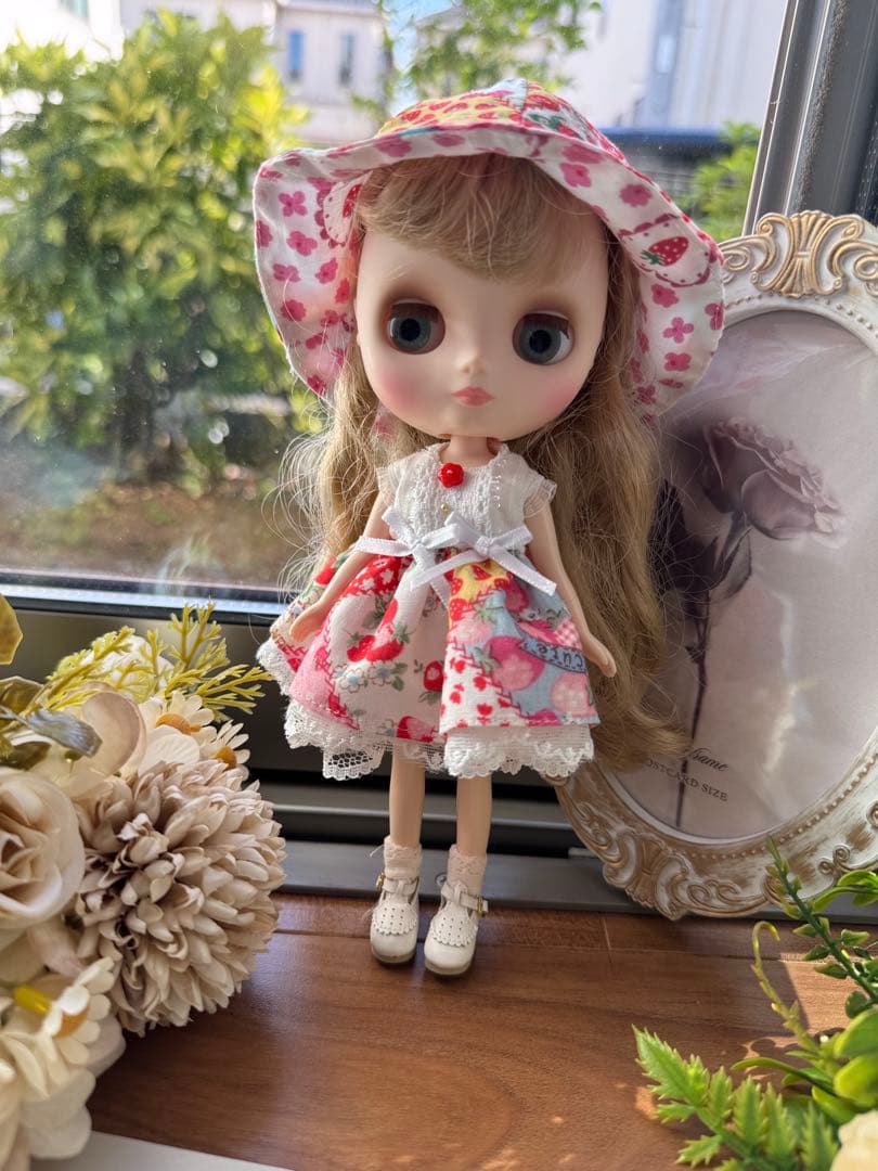 ブライスアウトフィット ミディサイズ ワンピース帽子2点セット