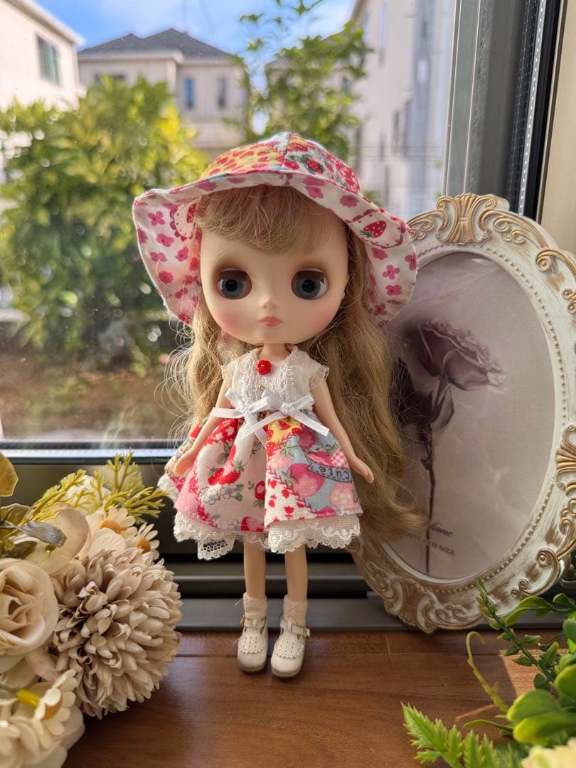 ブライスアウトフィット ミディサイズ ワンピース帽子2点セット