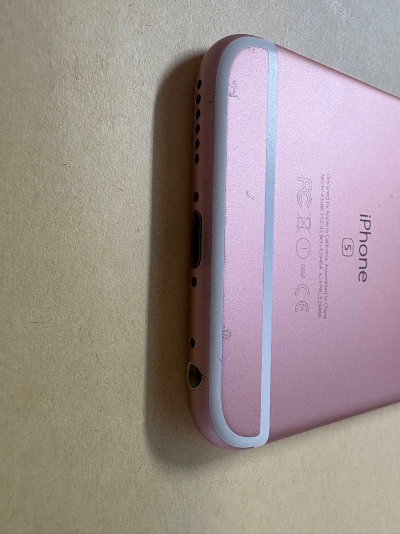 美品バッテリー98% SIMフリーiPhone 6s 64GB ローズゴールド