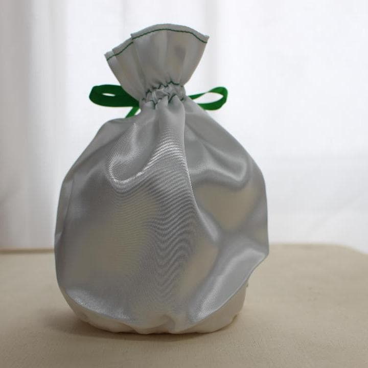 骨壷セット 白並 ＆ 覆い袋 7寸 サテン リボン グリーン 虹輝（こうき）