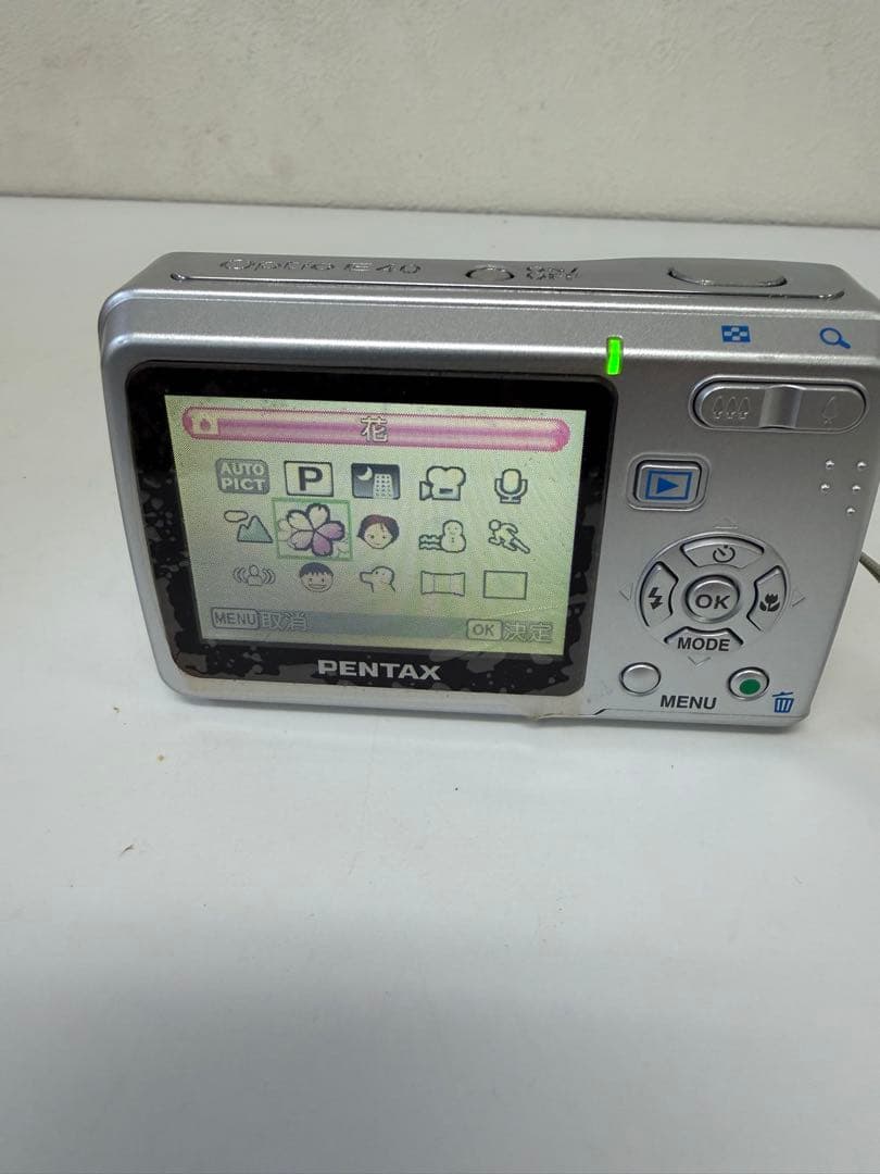 PENTAX Optio E40 8.1メガピクセル コンパクトデジタルカメラ