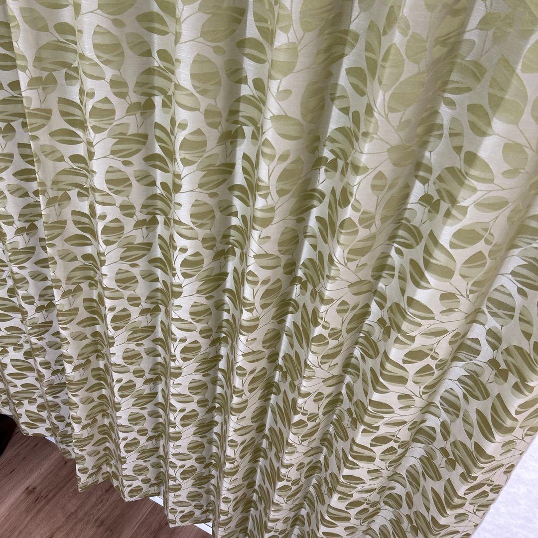 オーダーカーテン　2枚セット　ドレープ　厚地　リリカラ　新品未使用