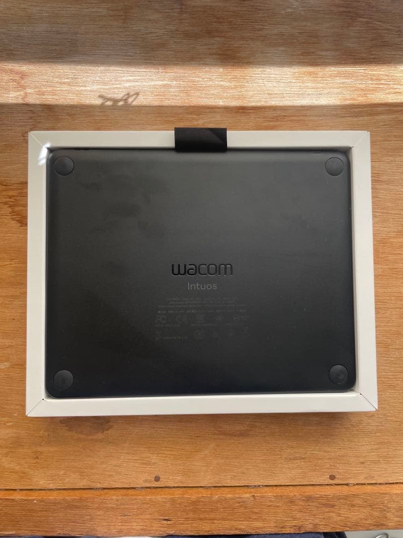 Wacom Intuos ペンタブレット 本体
